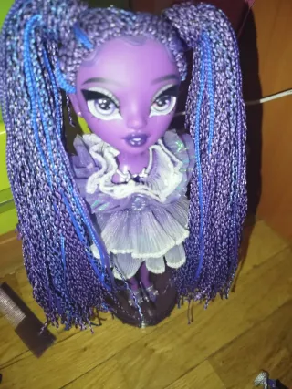 Muñeca Rainbow High Shadow higt Morada