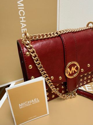 Bolso Michael Kors Rojo con Tachuelas Doradas