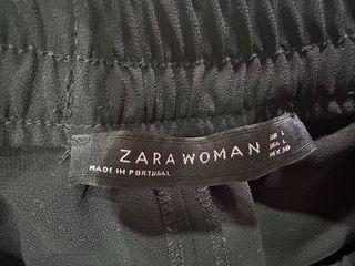 Pantalón ancho Zara con raya lateral