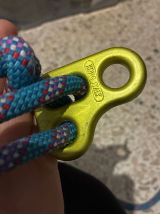 Placa y cordino de seguridad escalada