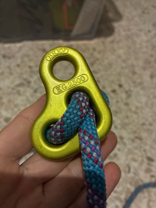 Placa y cordino de seguridad escalada