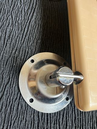 Silla de pared para baño