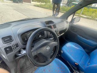 Opel Agila 2000