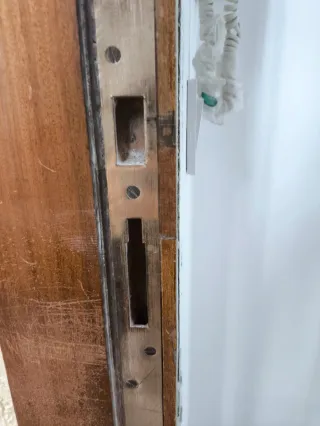 Cerradura de seguridad para puerta