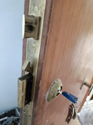 Cerradura de seguridad para puerta