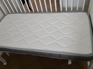 Cuna Colecho con Colchón y Cambiador.