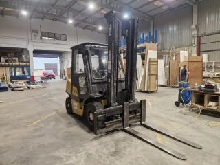 Carretilla elevadora YALE 4