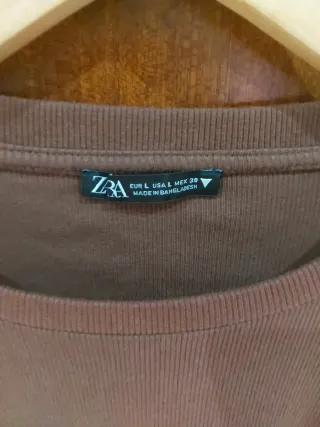 Vestido Zara marrón manga larga fruncido