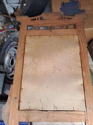 Espejo de madera dorado