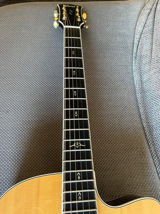 Cort Gold OC8 Guitarra Electroacústica