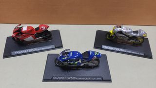 2 YAMAHA YZR Y SUZUKI RGV500 ( 1/24 )