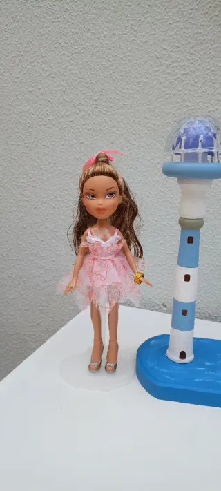 Muñeca Bratz Vestido Rosa