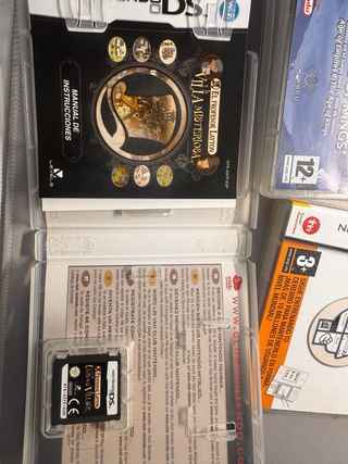 Nintendo DS Blanca + 4 Juegos