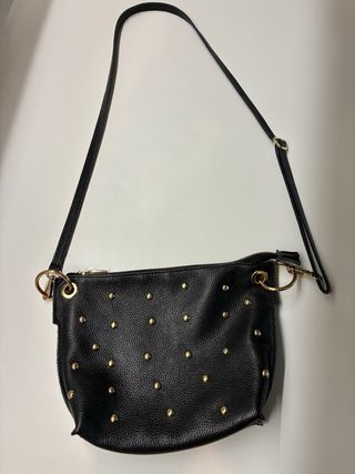Bolso bandolera piel negro tachuelas nuevo