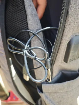 Mochila portátil 15,6 gris y negra