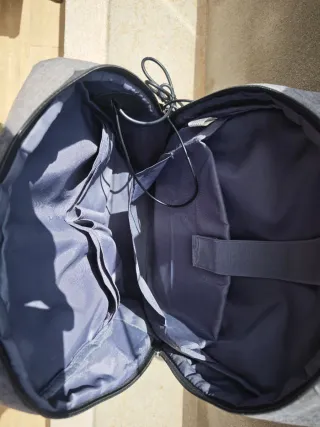 Mochila portátil 15,6 gris y negra