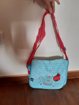 Mochila escolar y bandolera a juego
