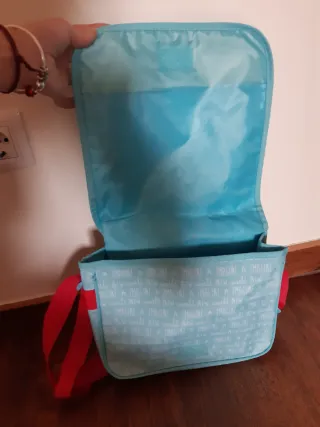 Mochila escolar y bandolera a juego