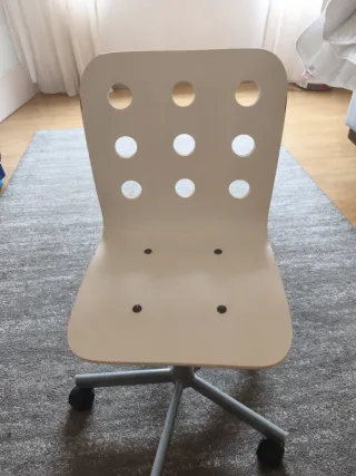 Silla infantil de escritorio con ruedas