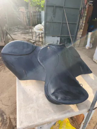 Silla de montar inglesa negra Nueva
