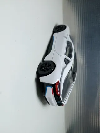Rastar BMW i8 - escala 1/43