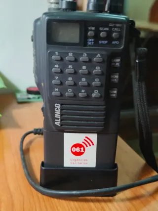 Walkie Alinco DJ-180T