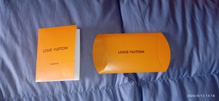 Louis Vuitton: scatola + scatolina e carte