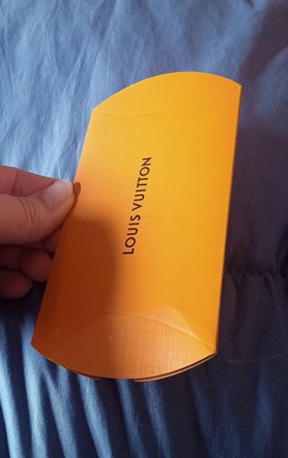 Louis Vuitton: scatola + scatolina e carte