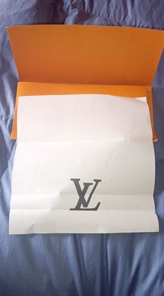 Louis Vuitton: scatola + scatolina e carte