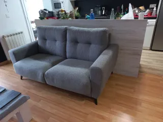 Sofá 2 plazas tela gris