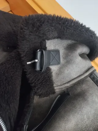 Chaqueta efecto piel con borrego mujer