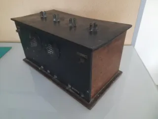 Receptor TRF radio antiguo