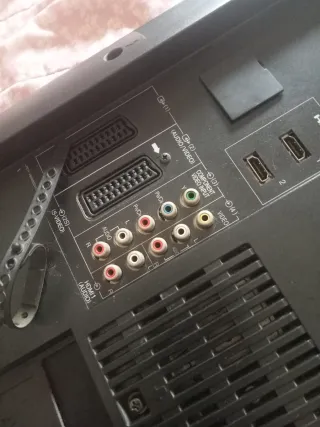 Televisor Toshiba pantalla rota para piezas