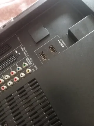 Televisor Toshiba pantalla rota para piezas