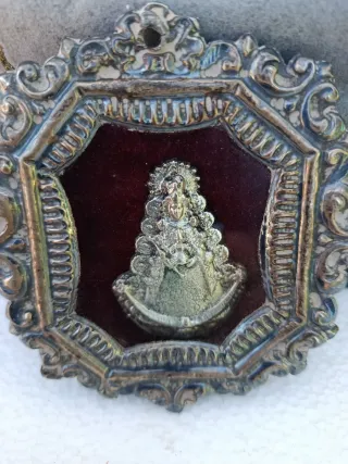 Antiguo relicario Virgen del Rocío