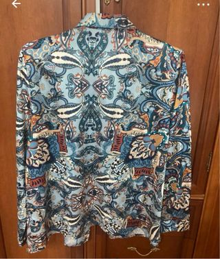 Blusa El Corte Inglés Estampada Manga Larga.