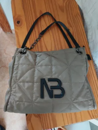 Bolso "Binnari" acolchado