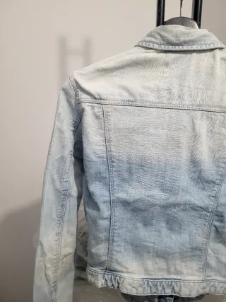Chaqueta va