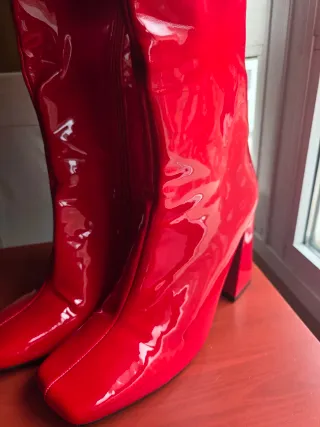 Botas charol rojo Shein Talla 40 tacón 10cm