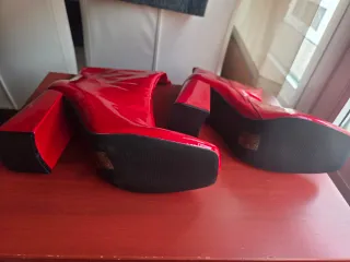 Botas charol rojo Shein Talla 40 tacón 10cm
