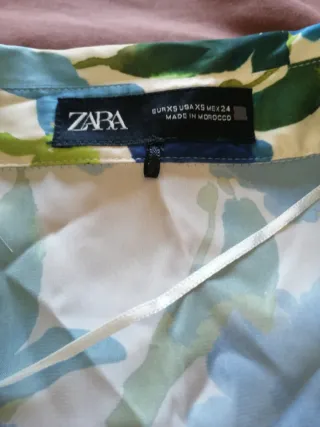 Camisa Zara Estampada Flores Azul y Verde