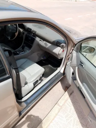 Mercedes-Benz Clase C 2003