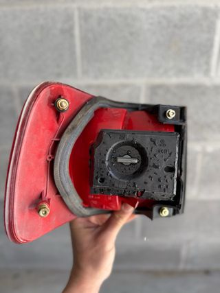 Piloto Trasero Derecho Audi 80