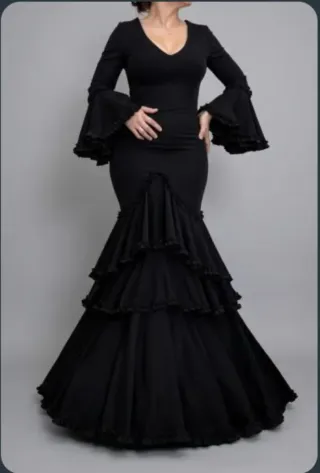 Traje Flamenca Negro Volantes