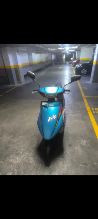 Yamaha Axis Scooter Azul Automático