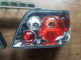 Citroen Xsara - Pilotos traseros + luz freno LED