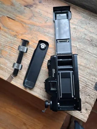 Contax 137MD QUARTZ Cámara Analógica