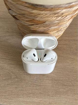 Airpods Apple