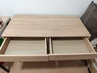 Mesa de escritorio de madera