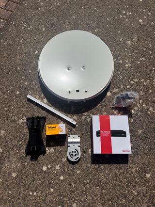 Kit Antena Parabólica Fonestar + Receptor